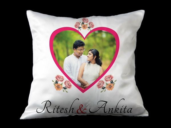 HEART EMBOSS PILLOW
